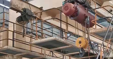 Electric hoist test